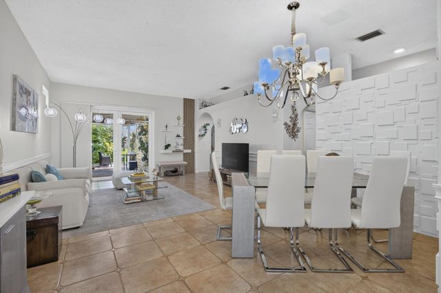716 LAKE WELLINGTON Drive, Wellington, FL 33414