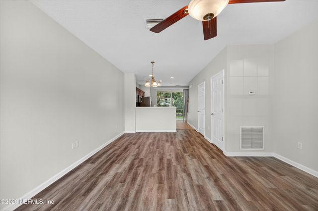 8098 SUMMER PALM Court, Jacksonville, FL 32256