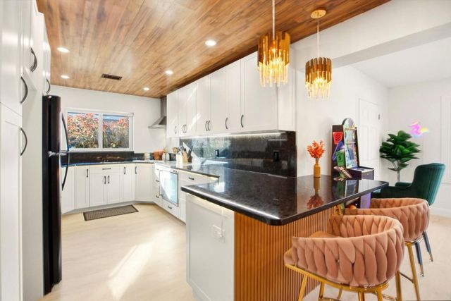 245 N Tradewinds Avenue, Lauderdale-By-The-Sea, Fort Lauderdale, FL 33308