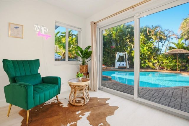 245 N Tradewinds Avenue, Lauderdale-By-The-Sea, Fort Lauderdale, FL 33308