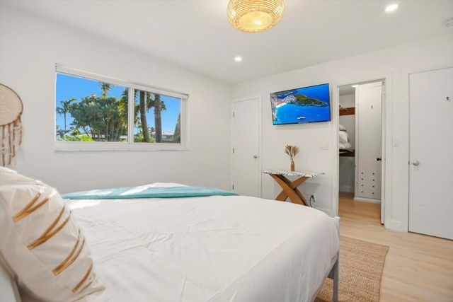 245 N Tradewinds Avenue, Lauderdale-By-The-Sea, Fort Lauderdale, FL 33308