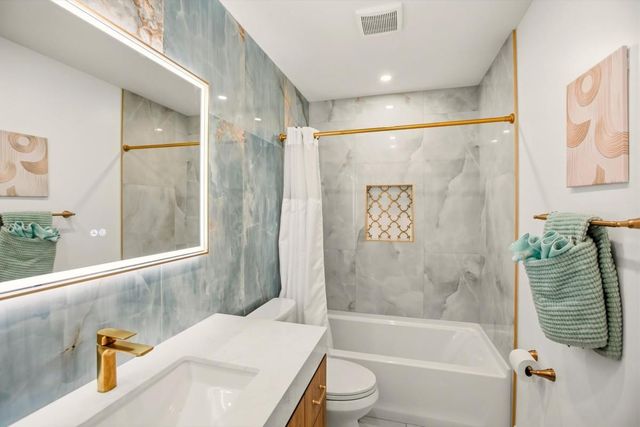 245 N Tradewinds Avenue, Lauderdale-By-The-Sea, Fort Lauderdale, FL 33308