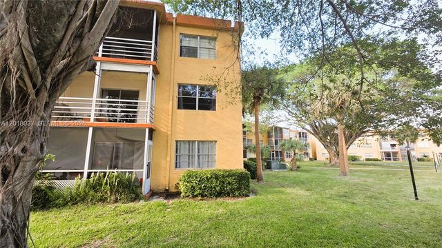 4344 NW 9th Ave 10-2B, Deerfield Beach, FL 33064