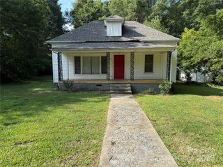 509 E Holly Street, Dallas, NC 28034
