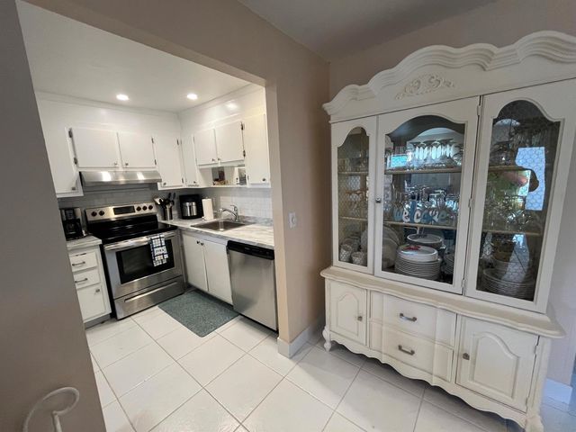 210 Valencia I, Delray Beach, FL 33446