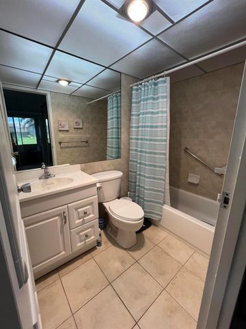 210 Valencia I, Delray Beach, FL 33446