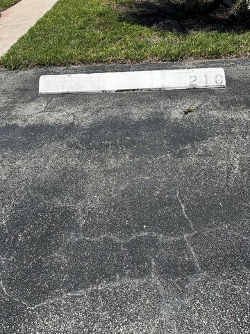 210 Valencia I, Delray Beach, FL 33446