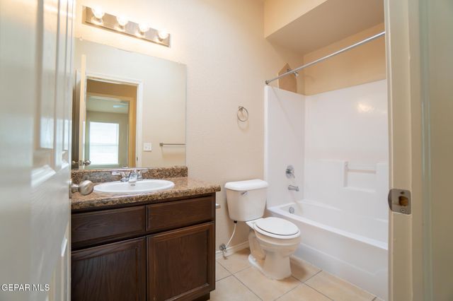 7204 Copper Sky Court, El Paso, TX 79934