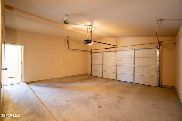 7204 Copper Sky Court, El Paso, TX 79934