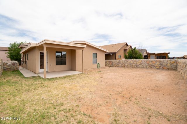 7204 Copper Sky Court, El Paso, TX 79934