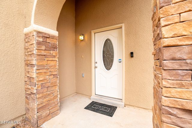 7204 Copper Sky Court, El Paso, TX 79934