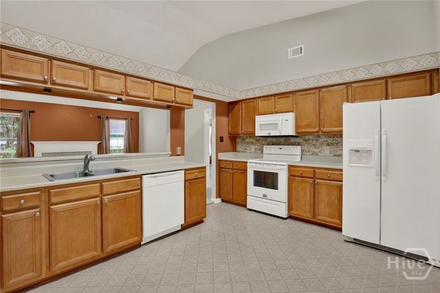 1 Heathers Chase, Savannah, GA 31419