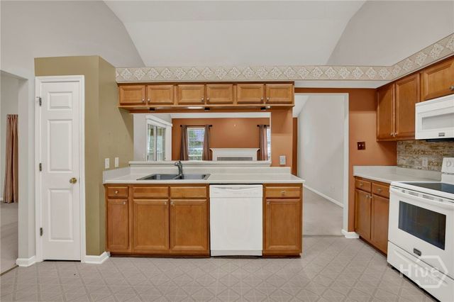1 Heathers Chase, Savannah, GA 31419
