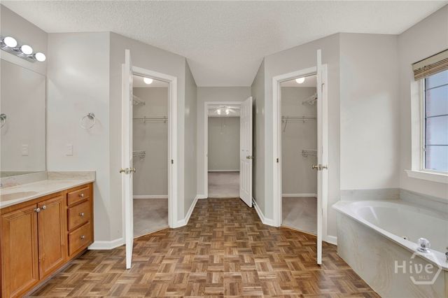 1 Heathers Chase, Savannah, GA 31419