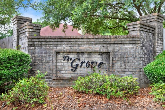 1 Heathers Chase, Savannah, GA 31419