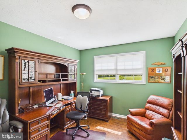 1501 KNOXLYN ORRTANNA RD, Orrtanna, PA 17353
