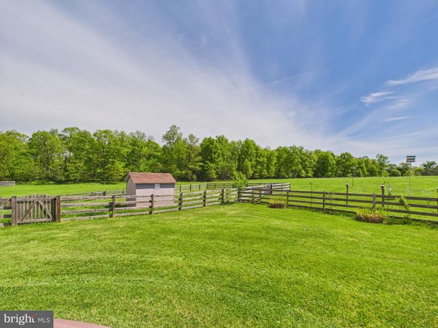 1501 KNOXLYN ORRTANNA RD, Orrtanna, PA 17353