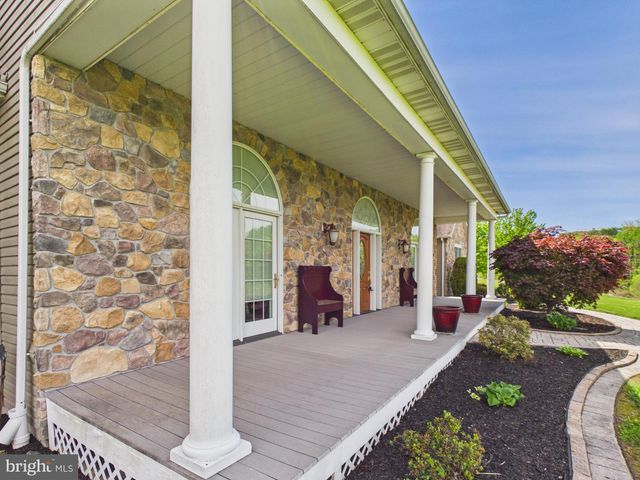 1501 KNOXLYN ORRTANNA RD, Orrtanna, PA 17353
