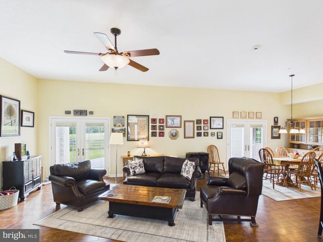 1501 KNOXLYN ORRTANNA RD, Orrtanna, PA 17353