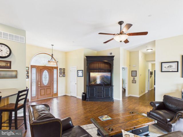 1501 KNOXLYN ORRTANNA RD, Orrtanna, PA 17353