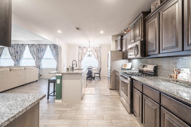 2305 Horizon Rd, Midland, TX 79705