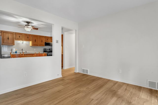 8745 Janeway Court J3, Munster, IN 46321