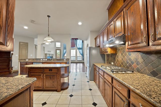 2245 Homestead Lane, Plano, TX 75025