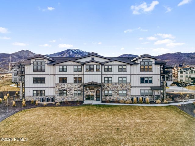 1145 W Helling Circle 203, Heber City, UT 84032