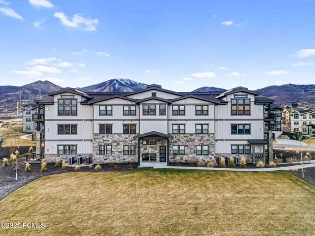 1145 W Helling Circle 203, Heber City, UT 84032