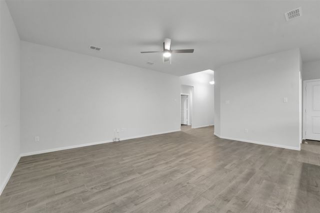 312 Youngblood Lane, Fort Worth, TX 76131