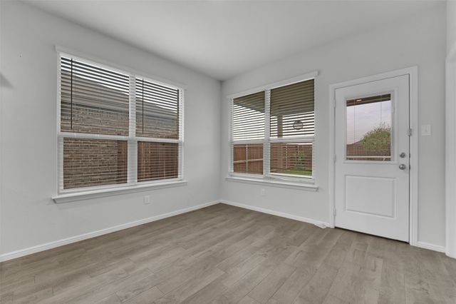 312 Youngblood Lane, Fort Worth, TX 76131