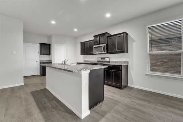 312 Youngblood Lane, Fort Worth, TX 76131