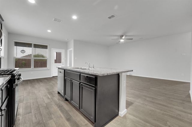 312 Youngblood Lane, Fort Worth, TX 76131