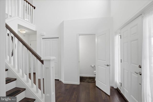 446 LANCER DR, Columbia, PA 17512