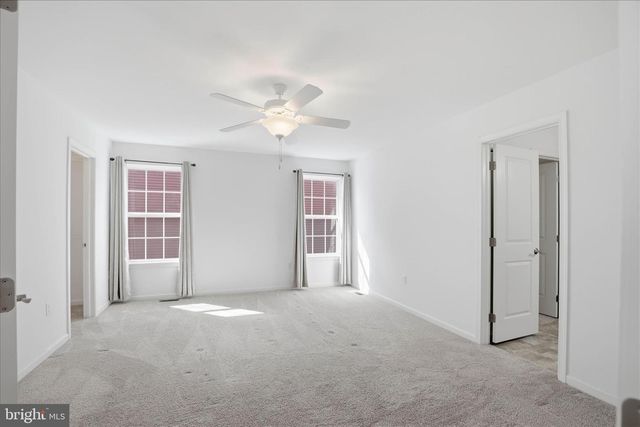 446 LANCER DR, Columbia, PA 17512