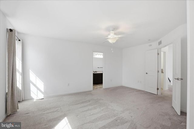 446 LANCER DR, Columbia, PA 17512