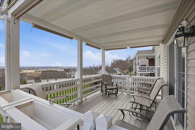 446 LANCER DR, Columbia, PA 17512