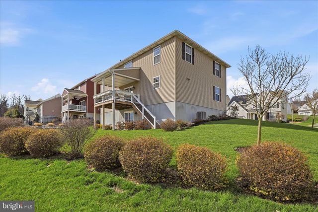 446 LANCER DR, Columbia, PA 17512