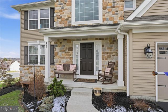 446 LANCER DR, Columbia, PA 17512