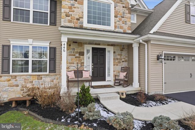 446 LANCER DR, Columbia, PA 17512