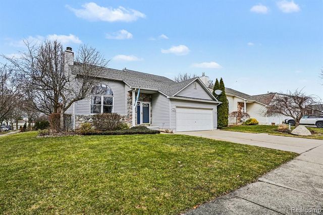 761 Peppermill Circle, Lapeer, MI 48446