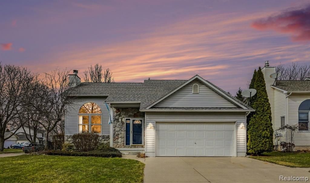 761 Peppermill Circle, Lapeer, MI 48446