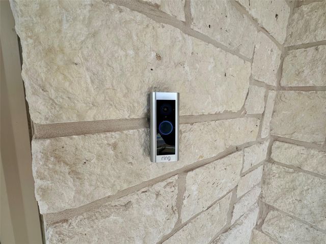 172 White Horses DR, Kyle, TX 78640