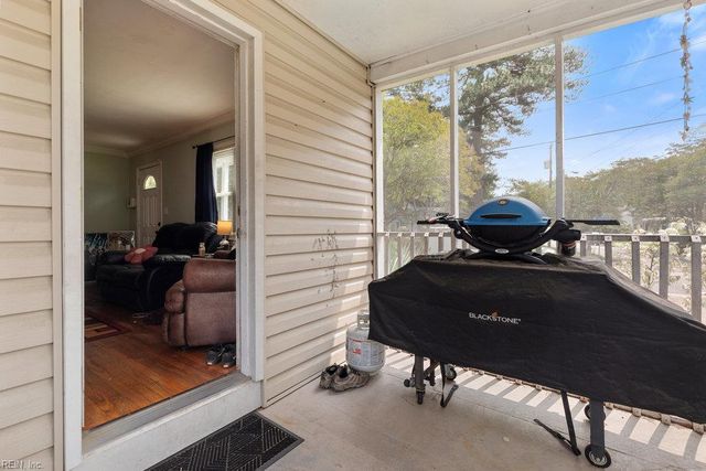 7711 Nesbitt DR, Norfolk, VA 23505