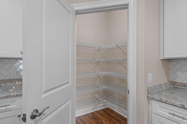 1736 Shellfish Drive, Navarre, FL 32566