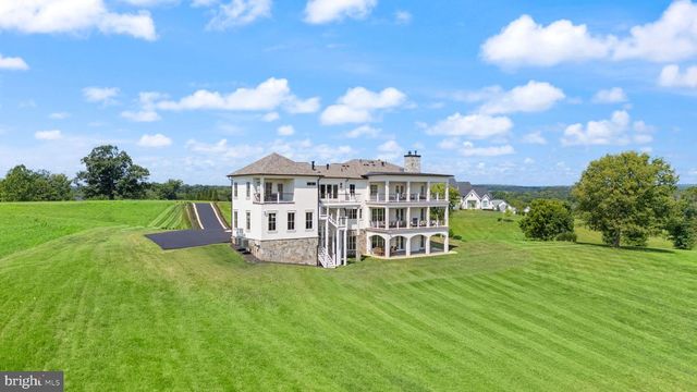 23060 MUNSUN, Leesburg, VA 20175
