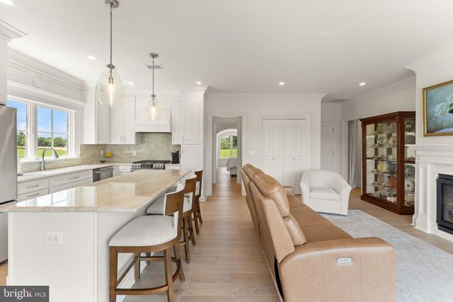 23060 MUNSUN, Leesburg, VA 20175