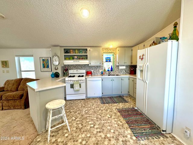 71154 US HIGHWAY 60 --, Wenden, AZ 85357