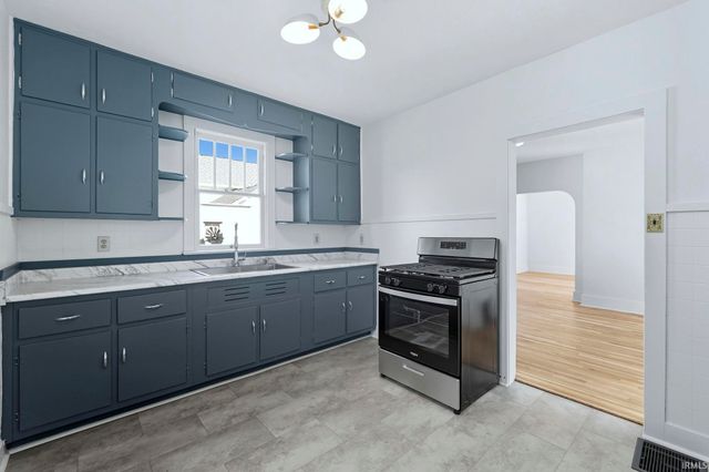 614 Mayne Street, Huntington, IN 46750