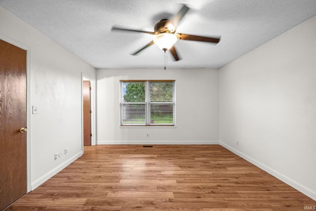 5828 BITTERSWEET Drive, West Lafayette, IN 47906